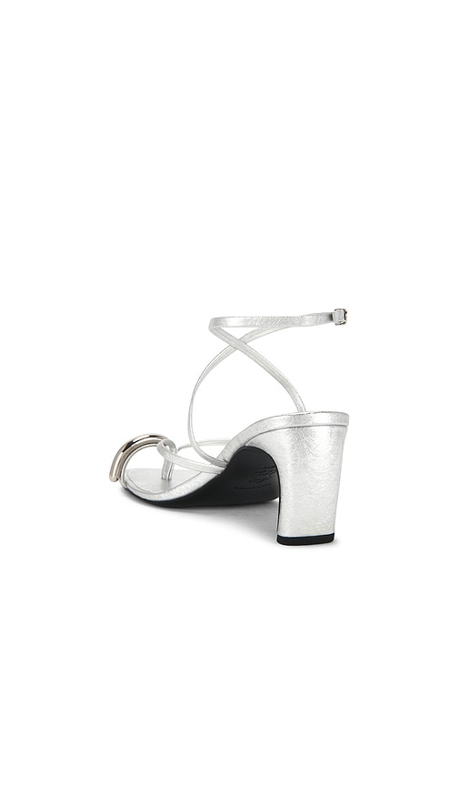  Tory Burch Sandale Pierced Strappy Heel In Metallic Silver. Größe 7. Also In 7.5, 10. 