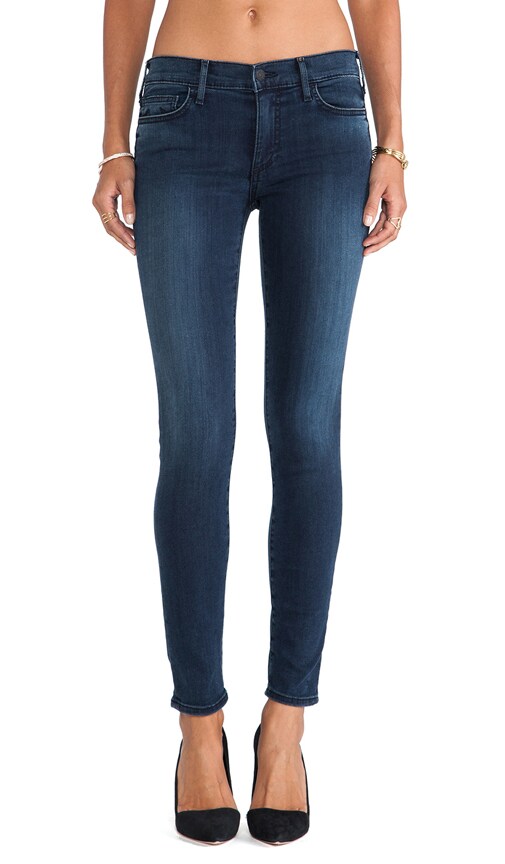 Halle Skinny