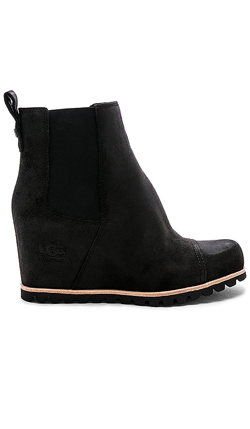 ugg black slides