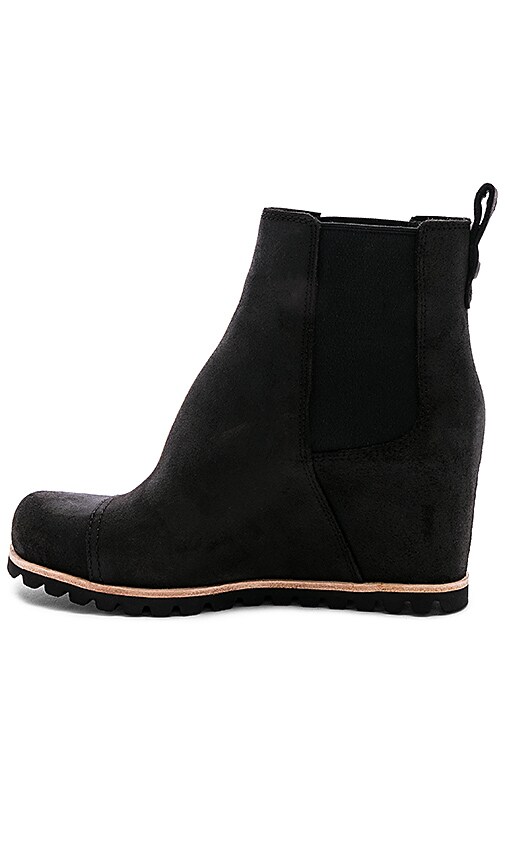 ugg pax black size 8