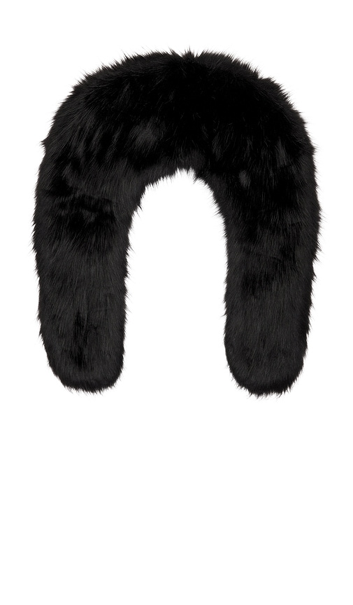  Unreal Fur Schal Changes In Black. 