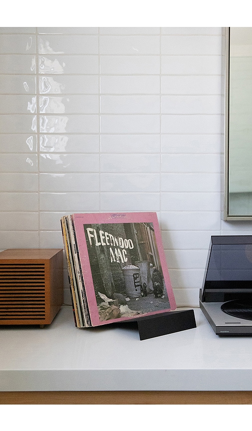  Upton Lp Stand In Black. 