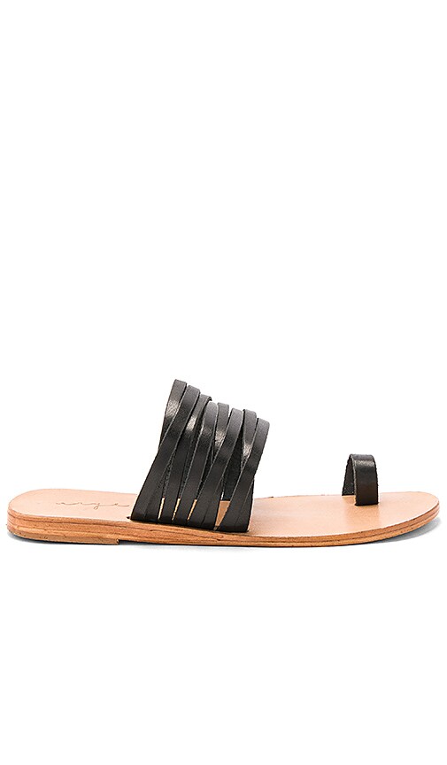 ash urge sandal