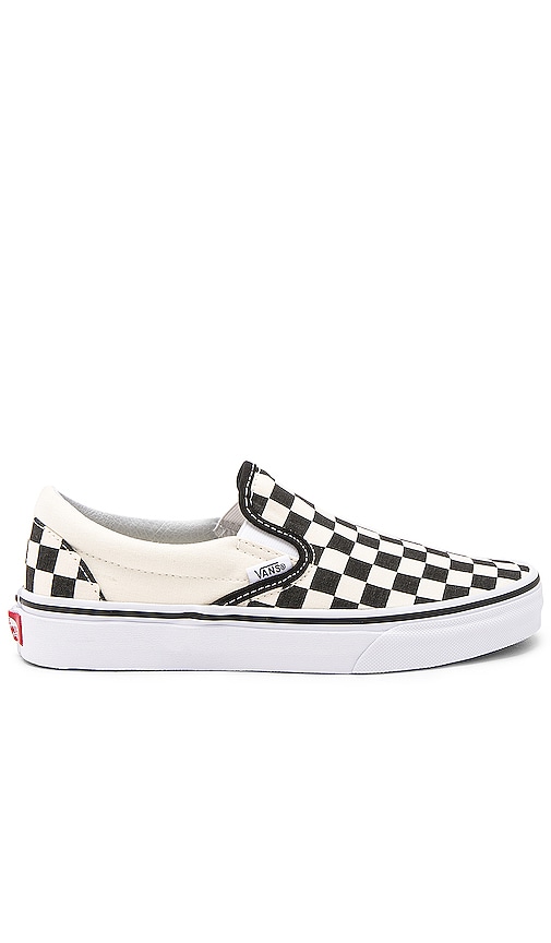 vans slip on black and white