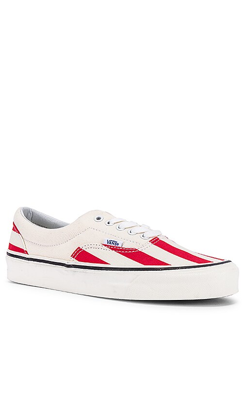 Era 95 Stripes Sneaker
