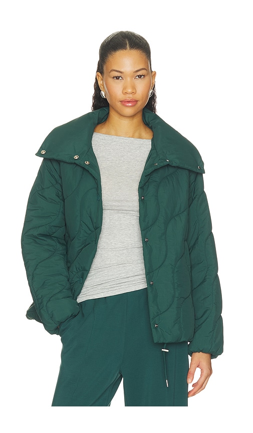 Varley Fabia Quilted Jacket in Green. - size L (also in M, S, XS)
