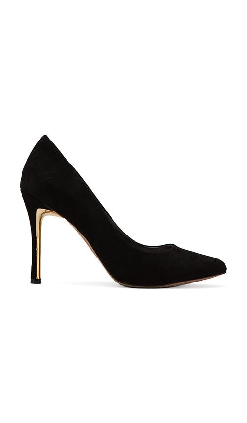 Cynthea Heel