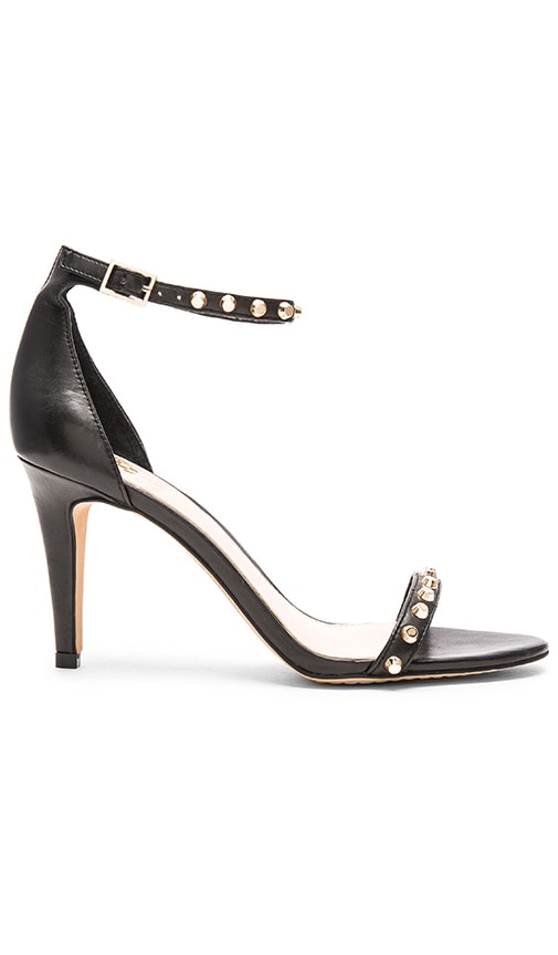 Cassandy Heel