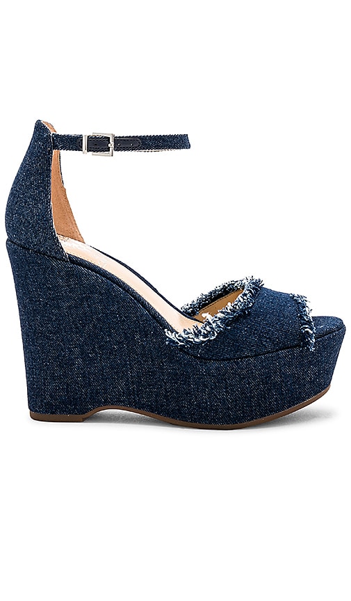 vince camuto navy blue shoes