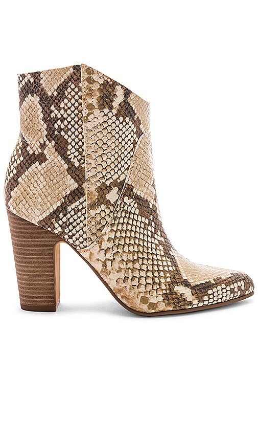 creestal western bootie vince camuto