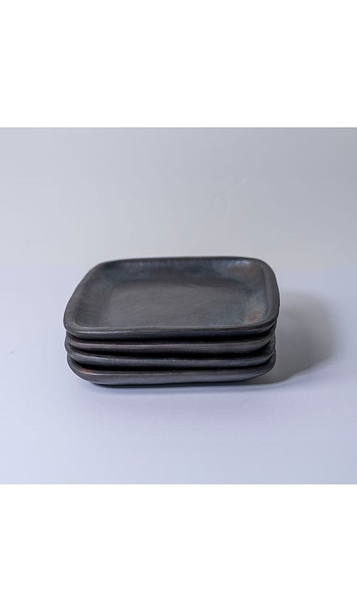  Verve Culture Set Of 4 Longpi Small Plate In Black. 