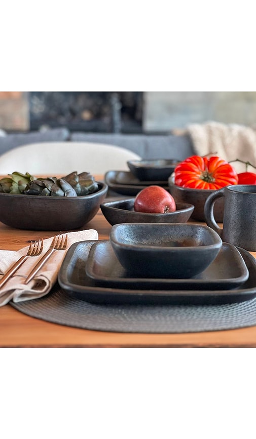  Verve Culture Schüsseln Set Of 4 Longpi Small Bowl In Black. 