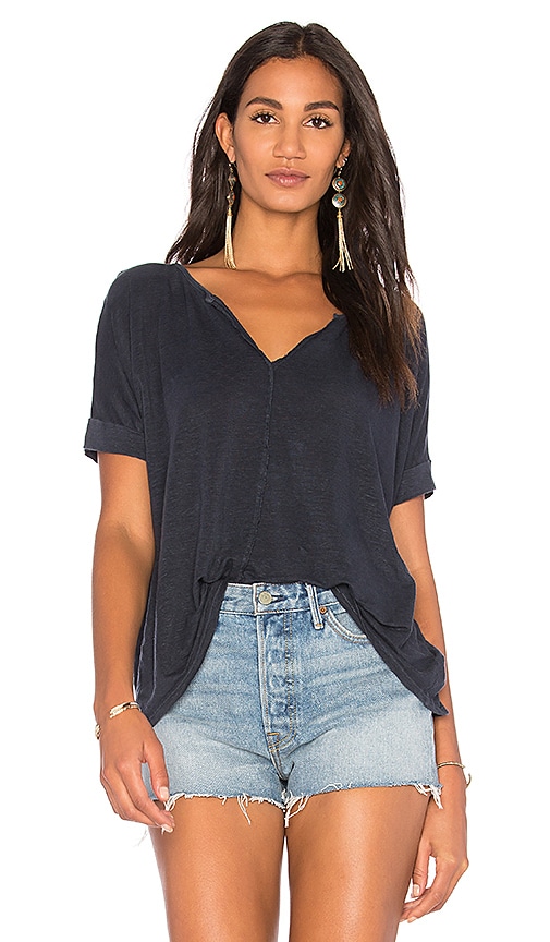 кроп топ шейн. топ это одежда. топ укороченный женский. топ это одежда. вельвет майка.