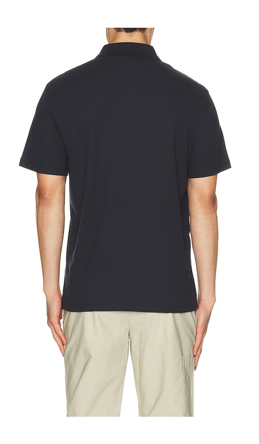  Vince Mesh Knit Snap Short Sleeve Polo En Color Azul Marino Talla L  (también En M, S, Xl/1x, Xxl/2x). 