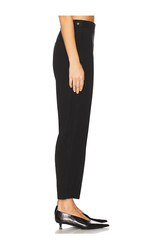  Vince Pantalón De Tiro Medio Con Solapa Utilitaria Y Fácil De Poner En Color Negro Talla M  (también En S, Xs, Xxs). 