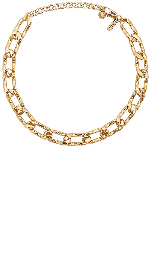 Lucy Choker
