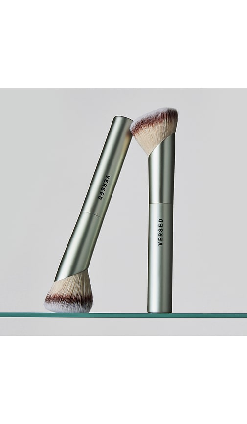  Versed Face Diffuser Multi-tasking Brush In Beauty: Na. 