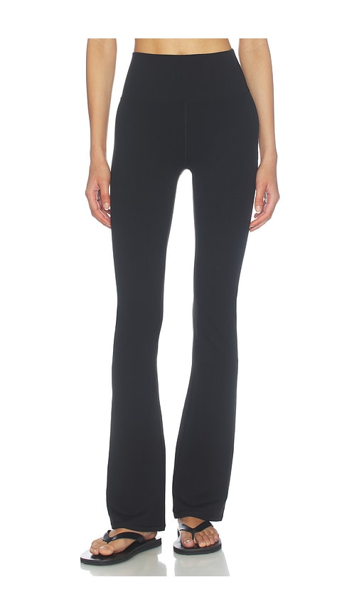 Vuori Allthefeels Slim Flare Legging In Black