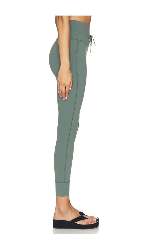 Vuori Daily Legging | Thumbnail 2