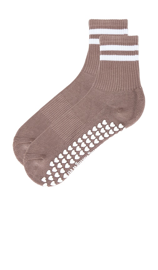 Wellbeing + Beingwell Striped Half Crew Grip Sock Çÿ­è¢œ Â€“ Driftwood & White. Å°ºç � All. In Brown