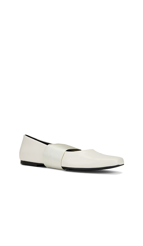 Weworewhat Metal Strap Footwear In 象牙白