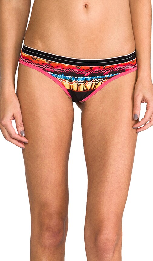 Tara Thong