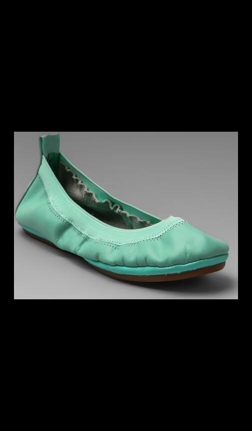 Leather Flat