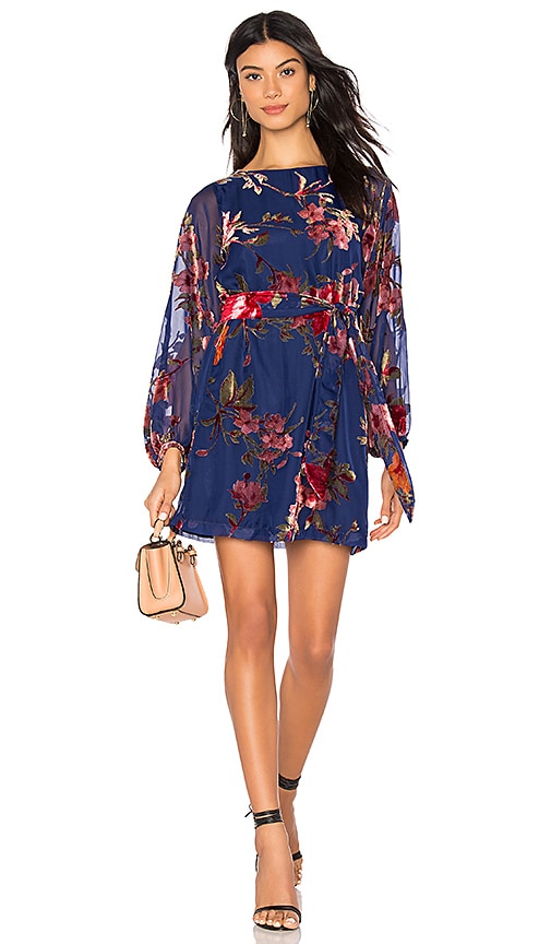 VESTIDO BELLFLOWER