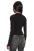view 5 of 9 WRAP トップ in Black001