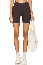 The V Short