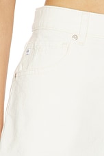 Halle Short - thumbnail 9