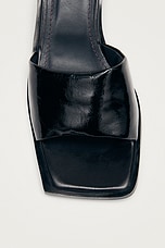 Kia Sandal - thumbnail 7