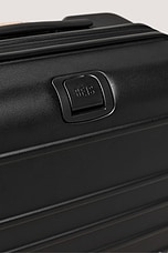 The Medium Check-In Roller - thumbnail 8