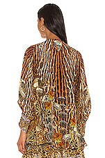 RAGLAN SLEEVE BUTTON UP TOP TALE OF THE FIRE BIRD