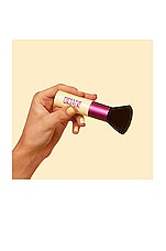 Sunny Honey Deluxe Vegan Kabuki Brush - thumbnail 5