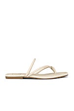 Leanna Sandal