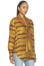The Silk Oversized Tie Shirt - thumbnail 6