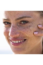 GLOW ME + Tinted Moisturizer 30 SPF - thumbnail 9