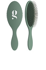 The Detangling Brush