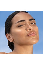 Luminizing Glow Serum - thumbnail 6