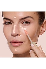 Brightening Under-Eye Corrector - thumbnail 9
