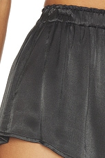 Melina Short - thumbnail 9