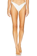 The Stassi Bottom