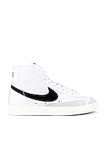 Product image of Nike КРОССОВКИ. Click to view full details