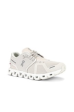 On Cloud 5 Sneaker in Pearl & White | REVOLVE