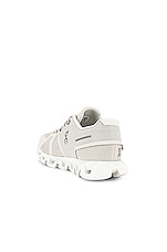 On Cloud 5 Sneaker in Pearl & White | REVOLVE