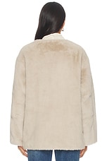 Reversible Fur Liner - thumbnail 8