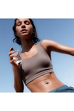 Santal & Vetiver Body Mist - thumbnail 6