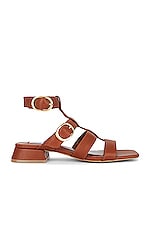 Aylin Sandal