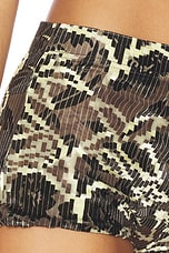 Afra Short - thumbnail 9